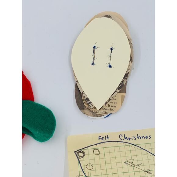 Felt Christmas Mouse pattern and Kit Red Green Paper Decorations No Sew Rodent - Picture 5 of 6